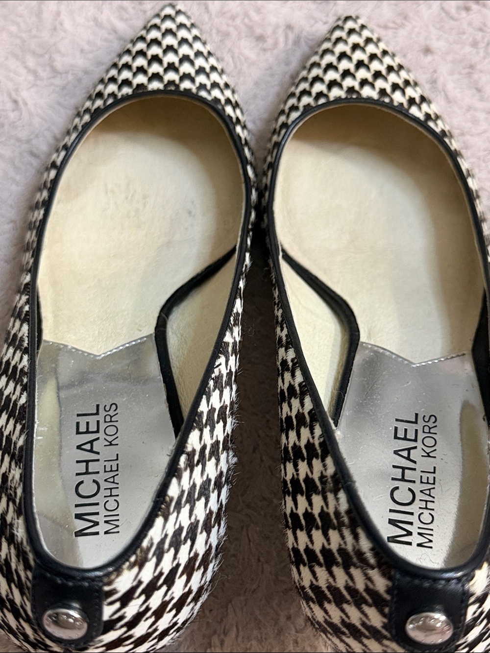 MICHAEL Michael Kors Black & White Houndstooth Pointed Toe Kitten Heels - Picture 6 of 6